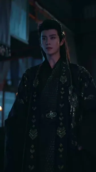 ความลับใต้ชุดบุรุษสู่ความวุ่นวายในจวนอ๋อง