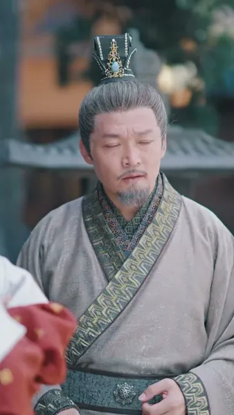 ความลับใต้ชุดบุรุษสู่ความวุ่นวายในจวนอ๋อง