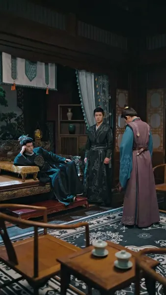 ความลับใต้ชุดบุรุษสู่ความวุ่นวายในจวนอ๋อง