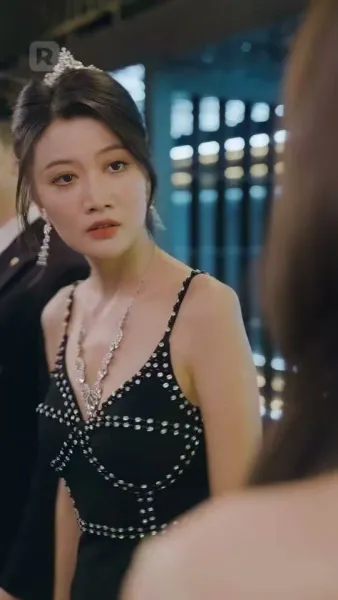 หวนคืนสู่หมู่บ้านแห่งแค้น