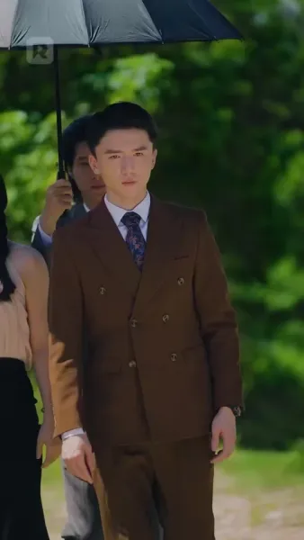 หวนคืนสู่หมู่บ้านแห่งแค้น