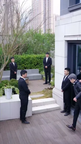 สามีที่ไม่รู้จักชื่อ