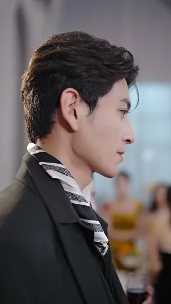 หลังหมดสัญญา เขาทิ้งอดีต