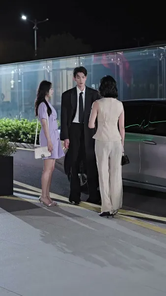 หลังหมดสัญญา เขาทิ้งอดีต