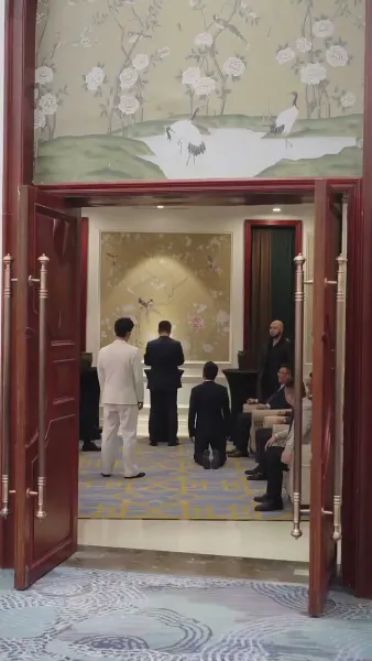 พบรักดั่งพบความสุข