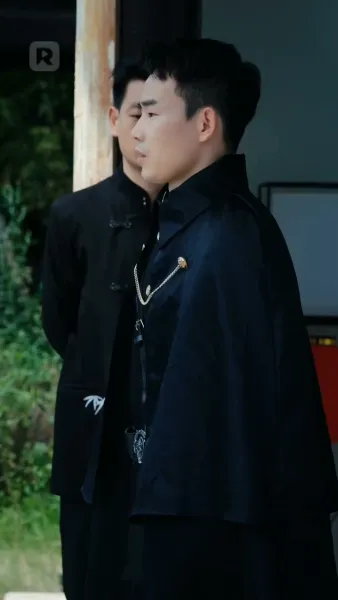 ฉันคือราชามังกรและผู้พิทักษ์ในตำนาน