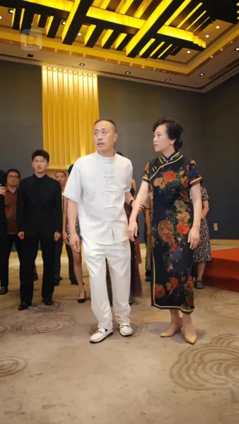 ฉันคือราชามังกรและผู้พิทักษ์ในตำนาน