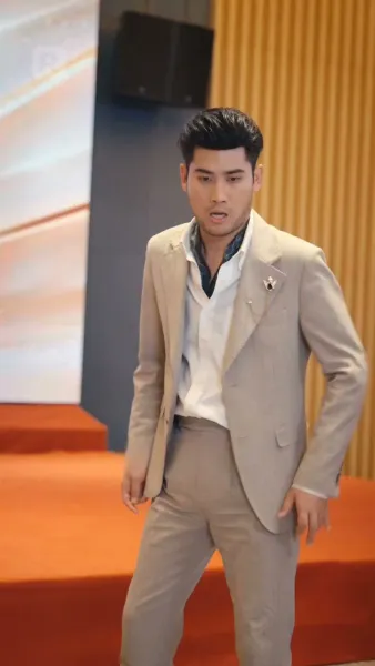 ฉันคือราชามังกรและผู้พิทักษ์ในตำนาน