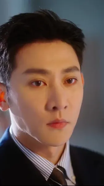 เงารักในเวทีแห่งฝัน