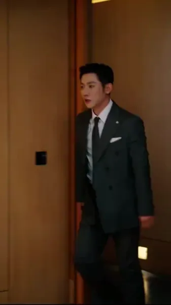 เงารักในเวทีแห่งฝัน