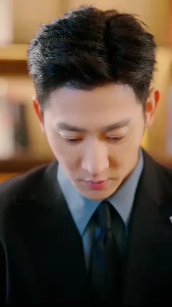 เงารักในเวทีแห่งฝัน