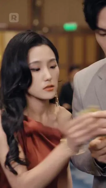 ศักดิ์ศรีแห่งตระกูล:  การกลับมาของเซียนยุทธ์