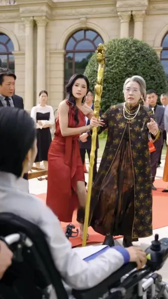 ศักดิ์ศรีแห่งตระกูล:  การกลับมาของเซียนยุทธ์