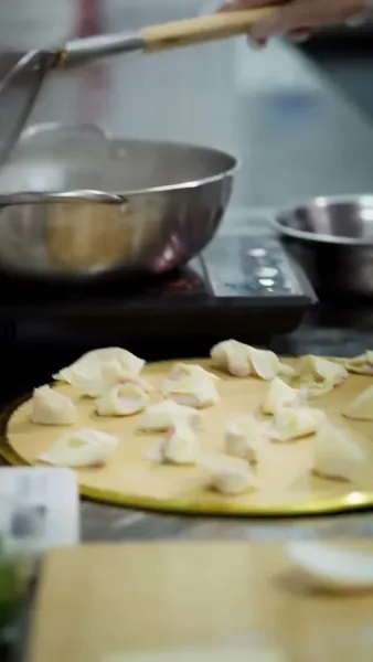 หลังได้เกิดใหม่ฉันเลิกเป็นแม่แล้ว