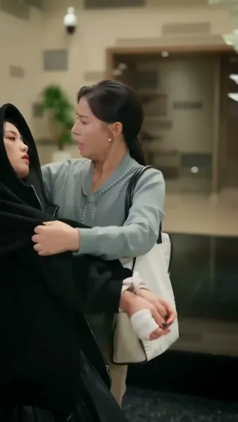 หลังได้เกิดใหม่ฉันเลิกเป็นแม่แล้ว