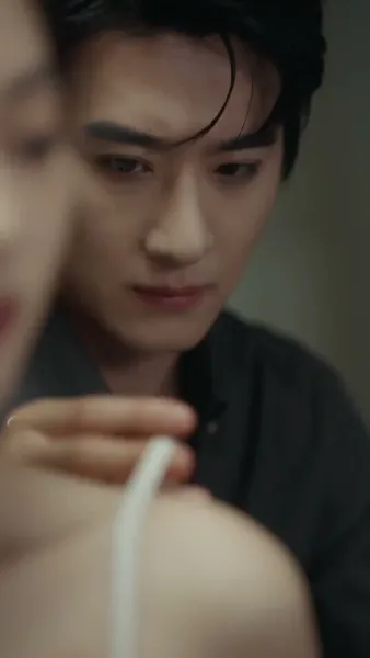 （พากย์ไทย）อุ้มรักสาวโรงงาน