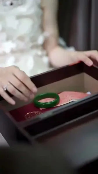 ความรู้สึกที่ซ่อนไม่อยู่