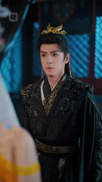 เพลิงแค้นสีชาด: บ่วงรักจักรพรรดิ