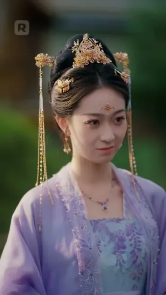 เพลิงแค้นสีชาด: บ่วงรักจักรพรรดิ