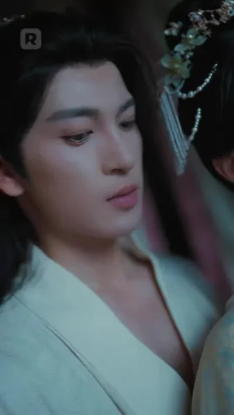 เพลิงแค้นสีชาด: บ่วงรักจักรพรรดิ