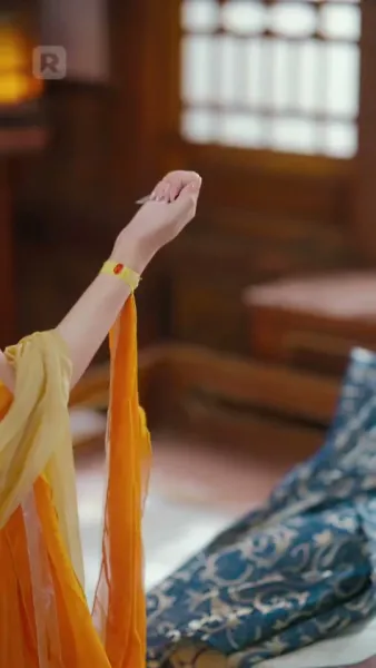 เพลิงแค้นสีชาด: บ่วงรักจักรพรรดิ