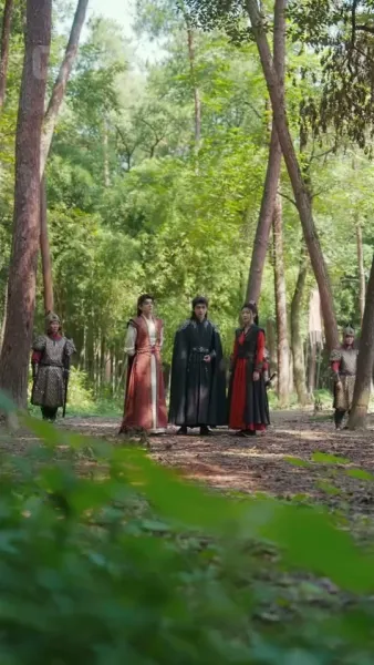 เพลิงแค้นสีชาด: บ่วงรักจักรพรรดิ