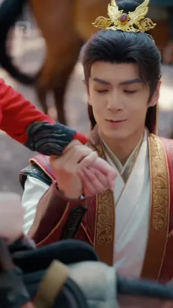 เพลิงแค้นสีชาด: บ่วงรักจักรพรรดิ