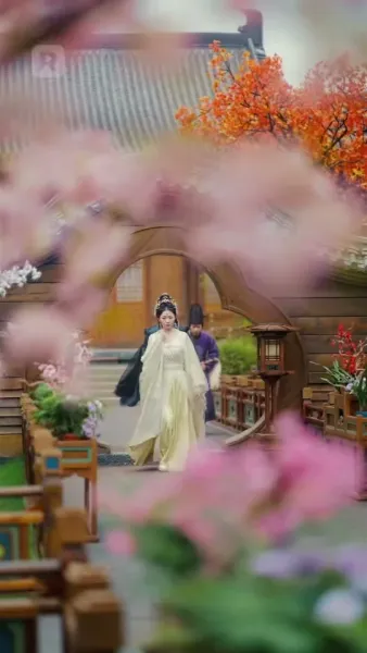 เพลิงแค้นสีชาด: บ่วงรักจักรพรรดิ