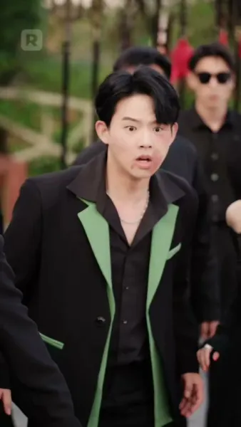 คัมภีร์ปลอม แต่ไร้เทียมทาน