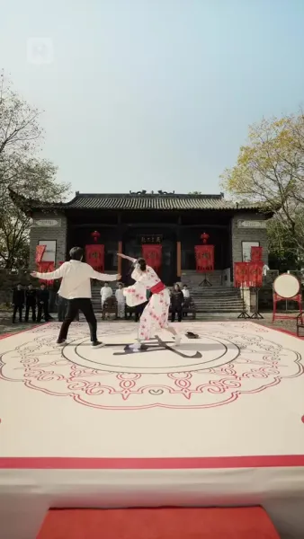 คัมภีร์ปลอม แต่ไร้เทียมทาน