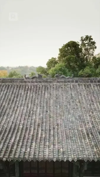 คัมภีร์ปลอม แต่ไร้เทียมทาน