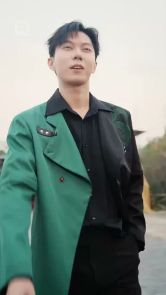 คัมภีร์ปลอม แต่ไร้เทียมทาน