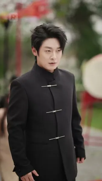 คัมภีร์ปลอม แต่ไร้เทียมทาน