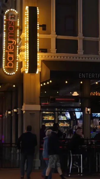 แม่จ๋า อย่าร้องไห้ พ่อขอโทษ