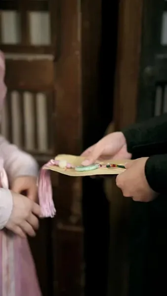 บุปผาซ่อนแค้น