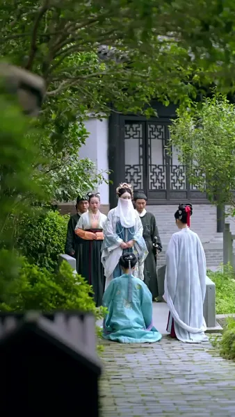 บุปผาซ่อนแค้น