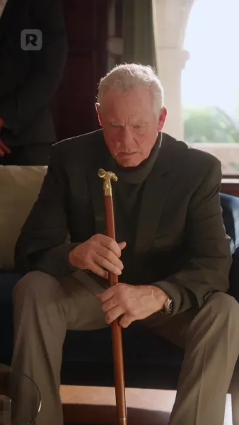 บัลลังก์ไร้น้ำตา