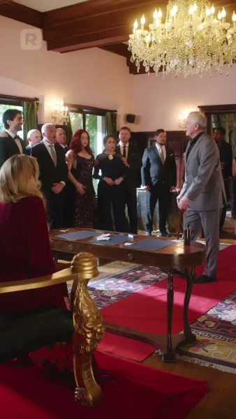 บัลลังก์ไร้น้ำตา