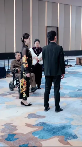  มังกรที่ถูกจองจำโบยบิน