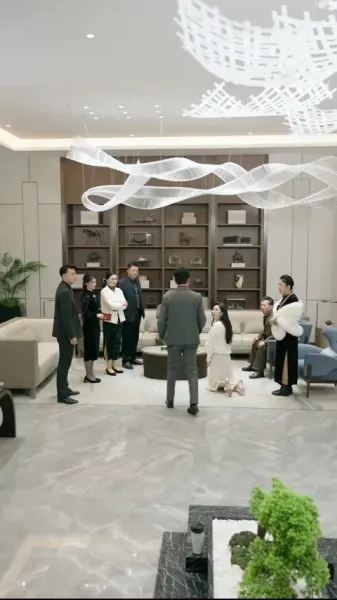  มังกรที่ถูกจองจำโบยบิน