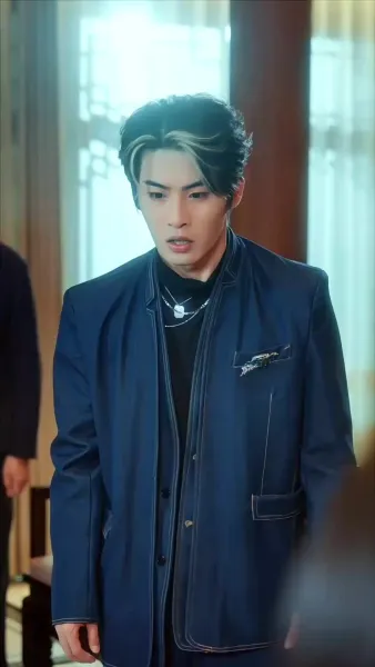 ผู้มาเยือนจากอดีต