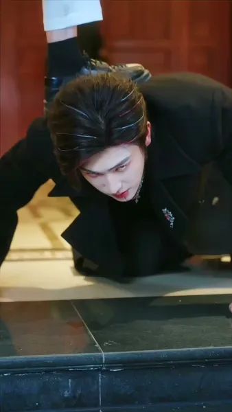 ผู้มาเยือนจากอดีต