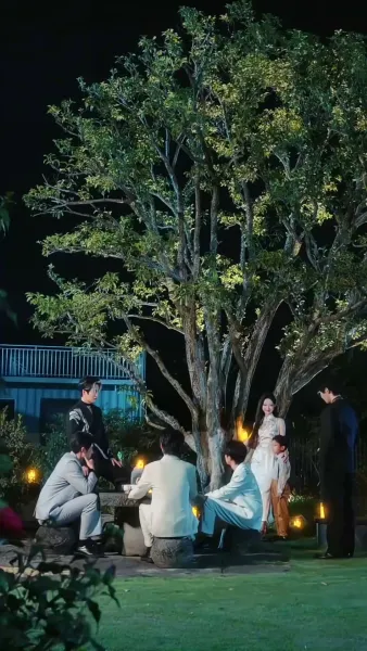 ผู้มาเยือนจากอดีต