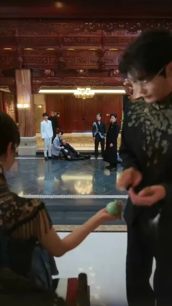 ผู้มาเยือนจากอดีต