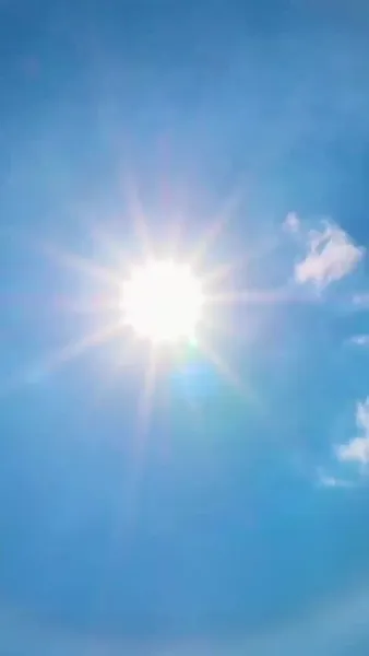 ผู้มาเยือนจากอดีต