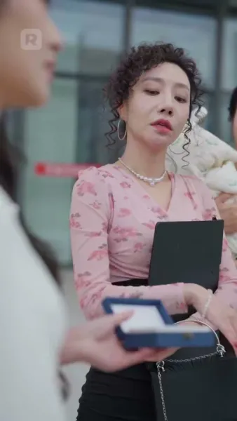 เจ้าสาวตระกูลใหญ่ ที่ไม่ยอมแพ้