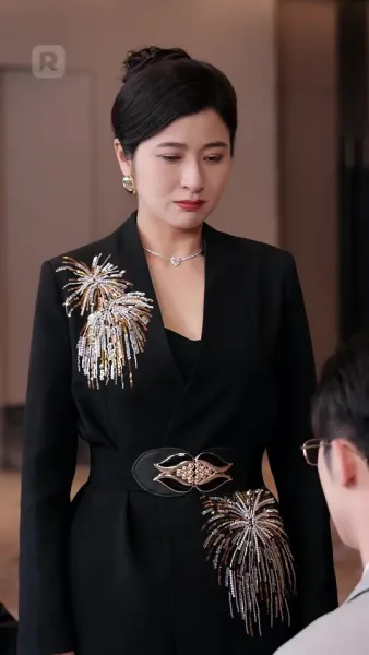 เฉลยแล้ว ฉันนี่แหละแม่มังกร