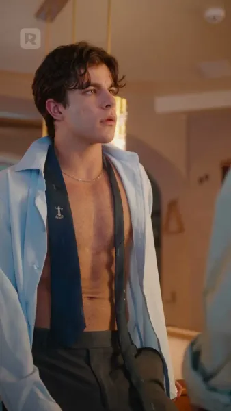 รักว้าวุ่นของนักเต้นและดาวฮอกกี้