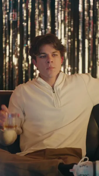 รักว้าวุ่นของนักเต้นและดาวฮอกกี้