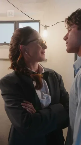 รักว้าวุ่นของนักเต้นและดาวฮอกกี้